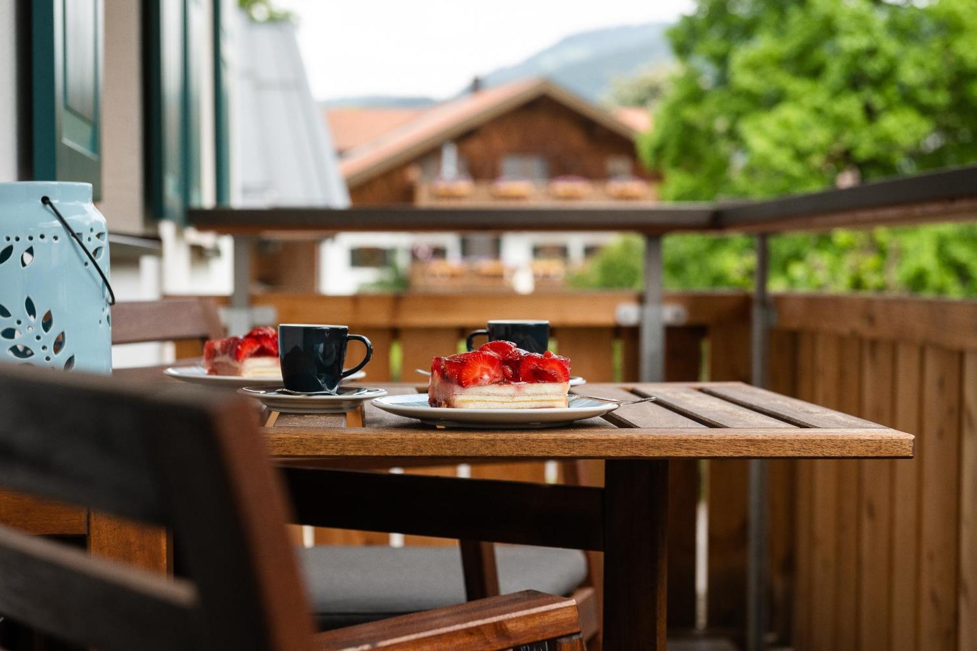 Ferienwohnungen Zober Am Muehlbach Oberammergau Exterior photo
